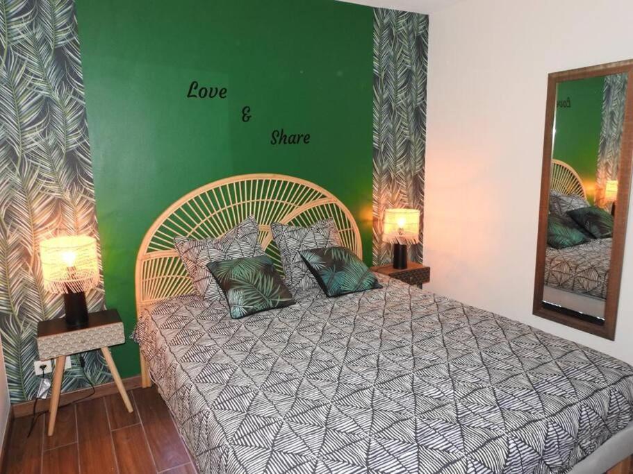 Suite Cosy&Jacuzzi เซอนง ภายนอก รูปภาพ