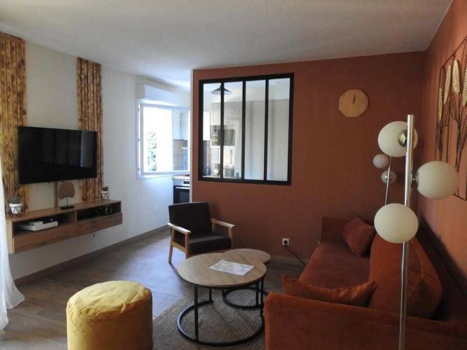 Suite Cosy&Jacuzzi เซอนง ภายนอก รูปภาพ