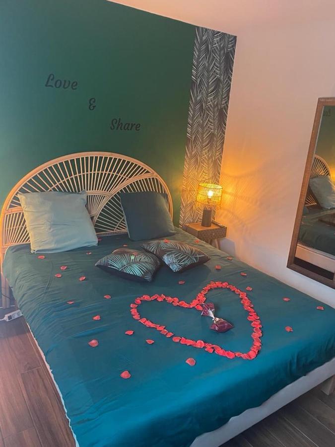 Suite Cosy&Jacuzzi เซอนง ภายนอก รูปภาพ